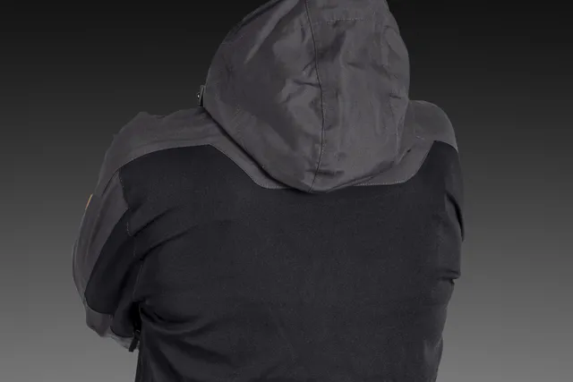 Pružný materiál